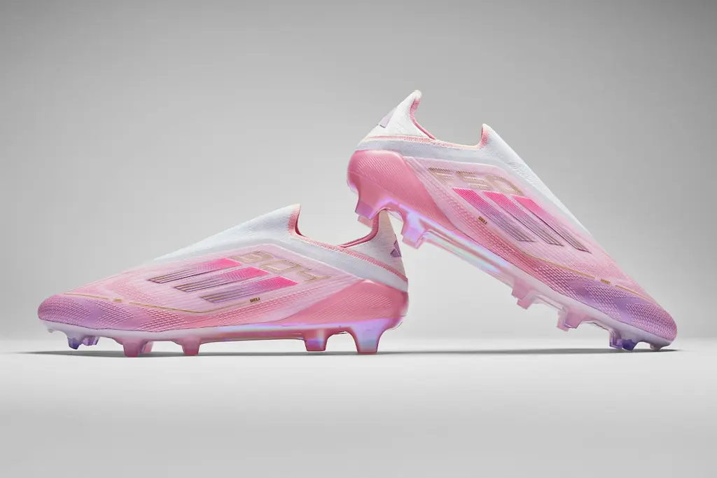 yamine yamal adidas boots3.webp