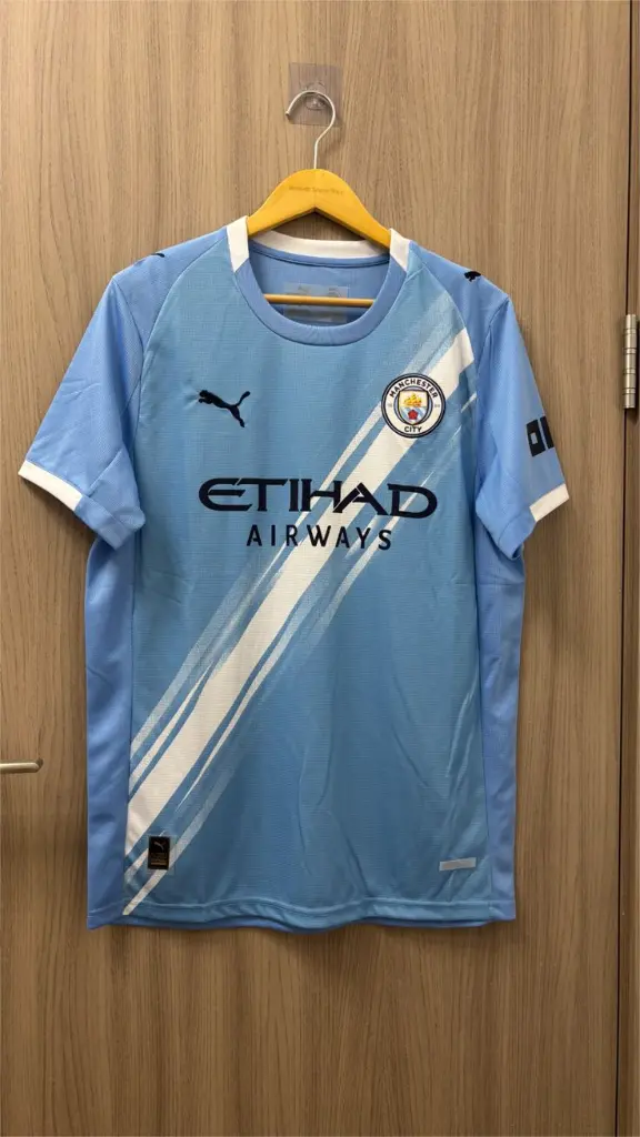 Man city home.webp